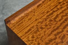 Art Deco Chest of Drawers in Wonderfully Expressive Maple England 1930s - 4608310