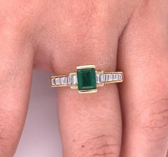 Art Deco Colombian Emerald Engagement Ring in 18k Gold - 3622304