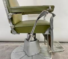 Art Deco Presidential Hydraulic Koken Barber Chair in Green Leather - 2882657