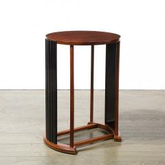 Art Deco Side Table in Book Matched Walnut Black Lacquer Fluted Supports - 4038194