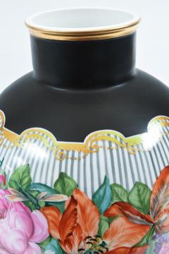 Art Nouveau German Porcelain Decorative Lidded Piece Vase  - 951256