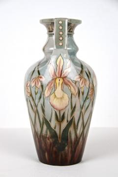 Art Nouveau Majolica Vase by Gerbing Stephan Bohemia circa 1910 - 3399067