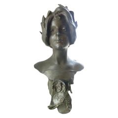 Art Nouveau Patinated Bronze Nynphea Head Statue - 4345235