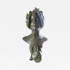 Art Nouveau Patinated Bronze Nynphea Head Statue - 4345371