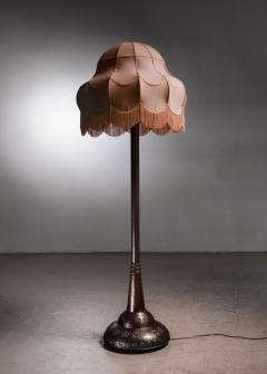 Art Nouveau hammered copper floor lamp Sweden - 2484870