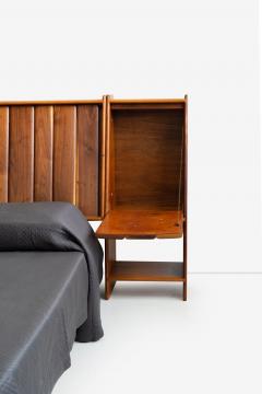 Arthur Espenet Carpenter Arthur Carpenter Espenet King Sized Oiled Walnut Headboard 1972 - 4329462