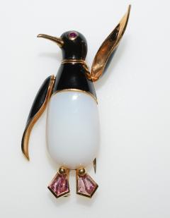 Articulated Penguin Brooch 18K Enamel and Agate - 1151820