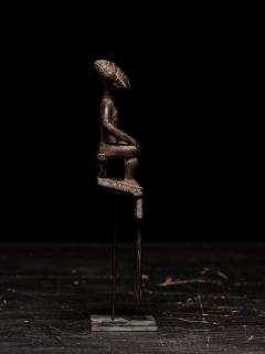 Ashanti Comb representing Female sitting Figure Ghana - 4267602