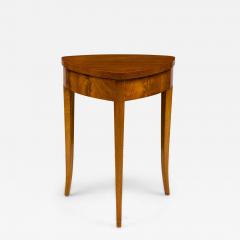 Austrian Biedermeier Triangular Side Table - 4734334