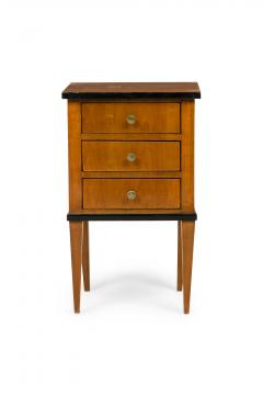 Austrian Biedermeier end table - 4170767