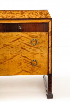 Axel B ck A Swedish Grace Chest of Drawers Axel B ck for Eksj M belfabrik Circa 1940 - 3381494