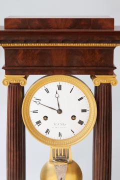 B L Petit Rue St Honor LARGE FRENCH EMPIRE FLAME MAHOGANY EIGHT DAY PORTICO CLOCK Circa 1810 - 697387