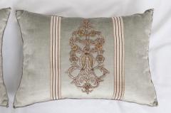 B VIZ DESIGN ANTIQUE TEXTILE PILLOWS - 947777