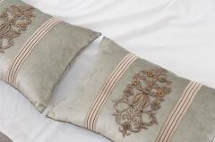 B VIZ DESIGN ANTIQUE TEXTILE PILLOWS - 947779