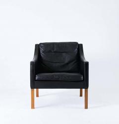 B rge Mogensen Borge Mogensen Model 2207 Leather Lounge Chair - 290593