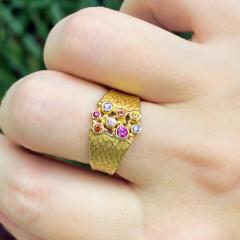 Barbara Heinrich Multicolored Sapphire Yellow Gold Carved Glacier Ring Barbara Heinrich 2025 - 4711130