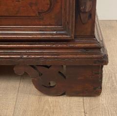 Baroque Chest of Drawers Spain circa 1700 - 2852749