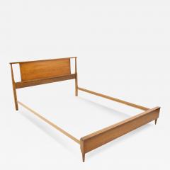 Bassett Mid Century Headboard and Footboard - 3690272