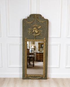 Beautiful Louis XVI period trumeau in grey green painted wood - 4699099