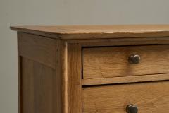 Beautiful Provincial Vernacular Chest of Drawers in Solid Oak 19th Century - 4582201