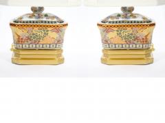 Beautiful Satsuma Style Decorations Elegant Gilt Gold Detailing Porcelain Lamp - 4085923