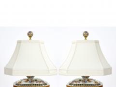 Beautiful Satsuma Style Decorations Elegant Gilt Gold Detailing Porcelain Lamp - 4085927