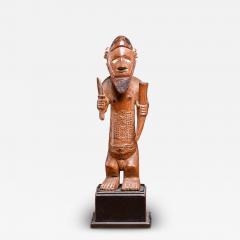 Bembe statue holding a knive and a horn - 4464281