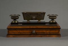 Benjamin Lewis Vulliamy A Regency inkstand in the form of an ancient Roman labrum flanked by urns - 4756483