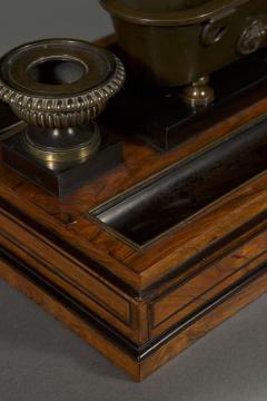 Benjamin Lewis Vulliamy A Regency inkstand in the form of an ancient Roman labrum flanked by urns - 4756484