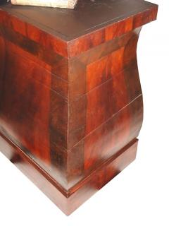 Bentwood Counter - 1229247