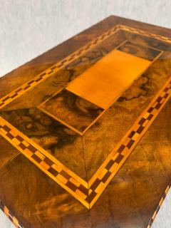 Biedermeier Box Walnut Roots Veneer with Inlays South Germany circa 1820 - 1781271