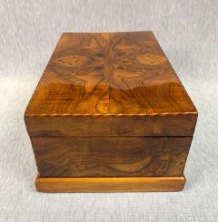 Biedermeier Box Walnut Veneer and Maple Austria circa 1820 - 1808502