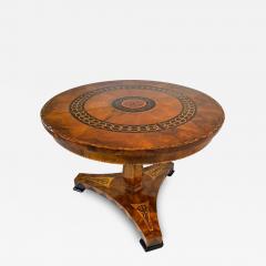 Biedermeier Center Table Walnut Veneer Maple Inlays Germany circa 1830 - 3763476