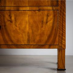 Biedermeier Chest of Drawers in Walnut circa 1820 - 4432126
