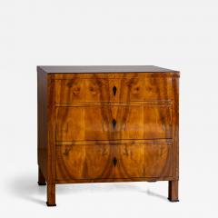 Biedermeier Chest of Drawers in Walnut circa 1820 - 4435018