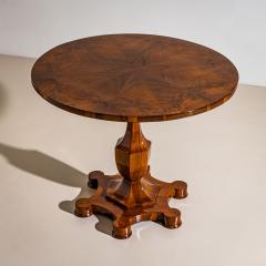 Biedermeier Walnut Tilt Top Center Table circa 1830 40 - 4702298