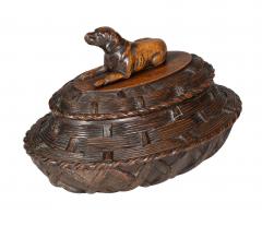 Black Forrest Carved Walnut Box With Dog - 4292601