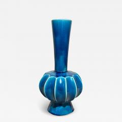 Blue Ceramic Vase with scalloped details - 3828593