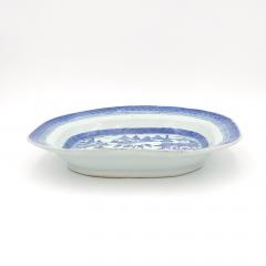 Blue and White Serving Dish China circa 1860 - 3163063