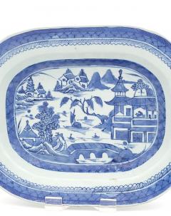 Blue and White Serving Dish China circa 1860 - 3163064