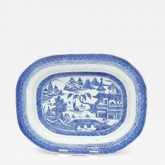 Blue and White Serving Dish China circa 1860 - 3167410