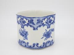 Blue and White Tiffany Co Delft Cachepot Late 20th Century - 2293193