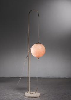 Brass floor lamp with paper shade - 3493344