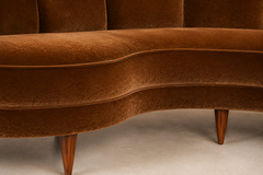 Brazilian Modern Sculptural Curved Sofa in Burnished Tobacco Mohair Brazil - 4707646