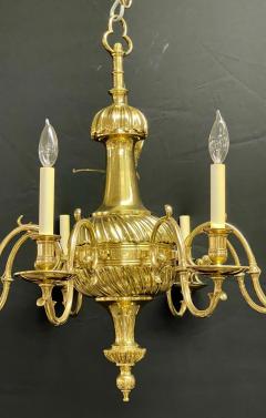 Bronze Georgian Style Chandelier having Eight Lights - 2933429