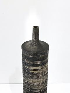 Bronze Vase Sculpture - 3072152