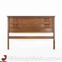 Broyhill Brasilia Style Brutalist Mid Century Full Walnut Headboard - 2574617