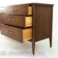 Broyhill Premier Saga Mid Century Walnut 6 Drawer Lowboy Dresser - 2358561