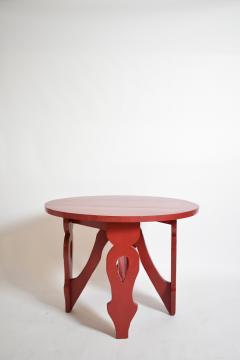 Burgundy red rustic round table 1920s  - 4823517