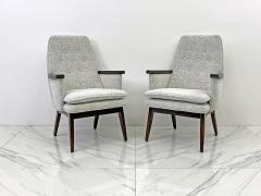 Button Tufted Mid Century Modern Lounge Chairs in Salt Pepper Boucle Walnut - 3494012
